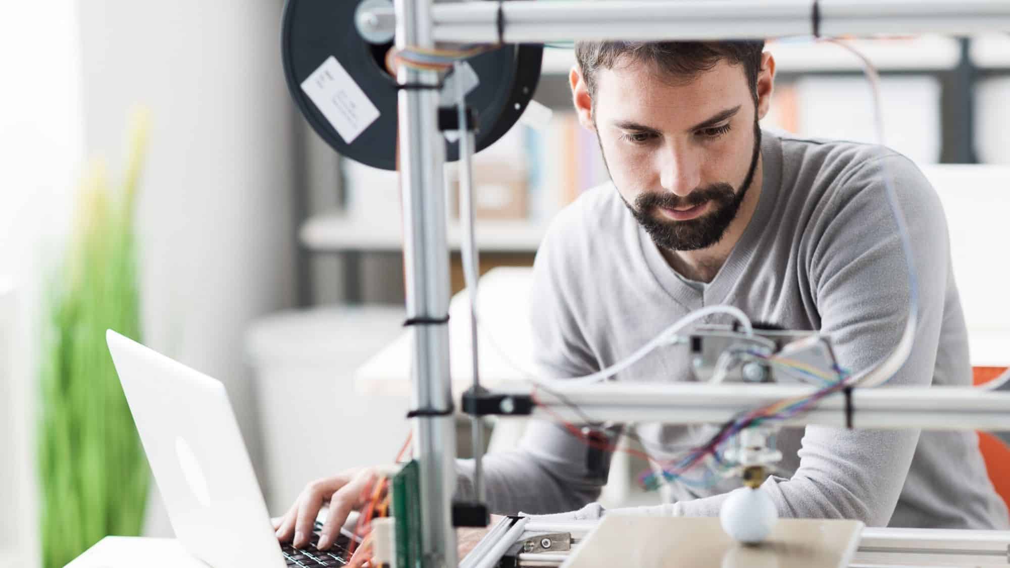 Additive Manufacturing Technician 3D Printing for Industry