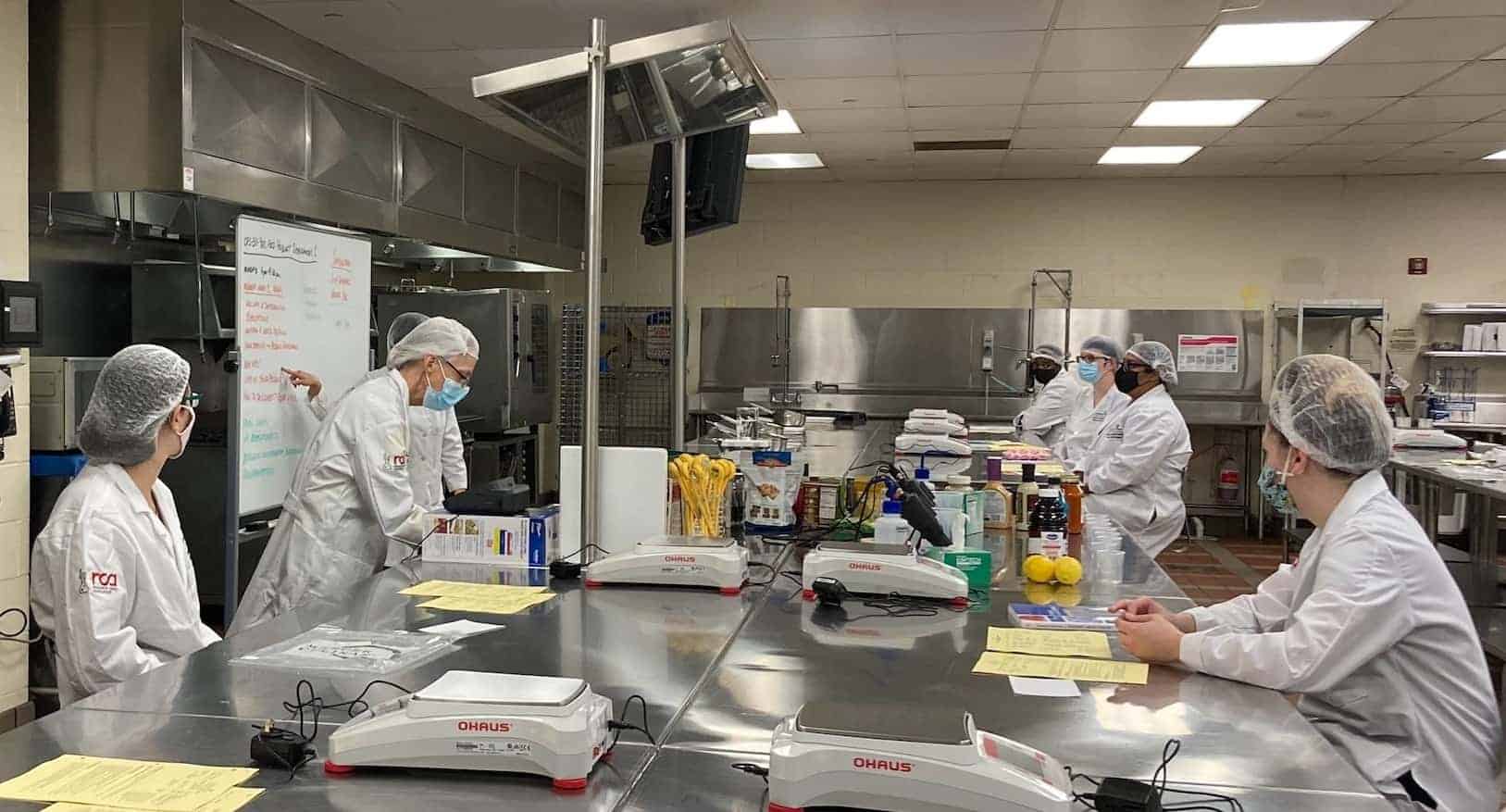 Culinary & Food Science students in lab