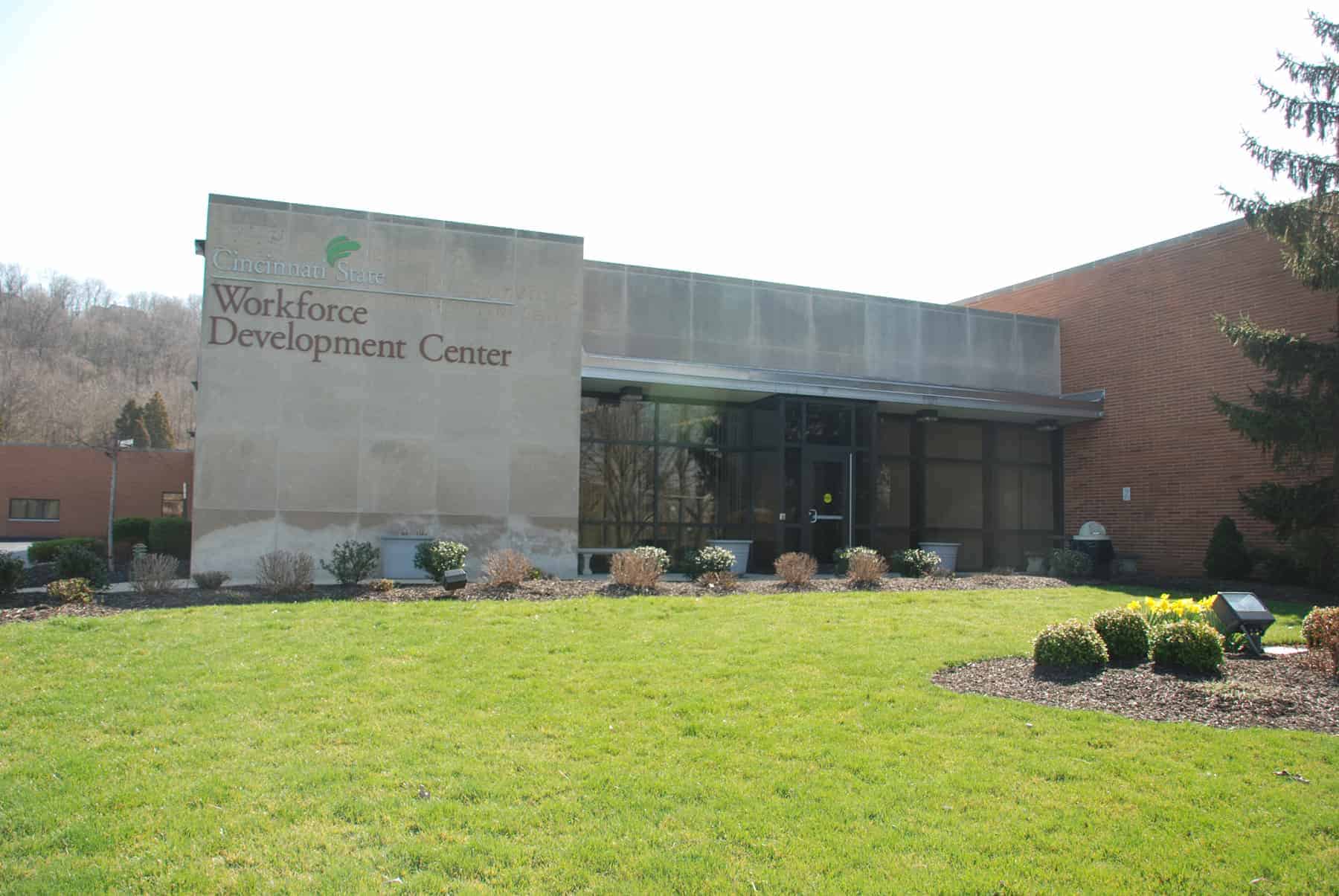 Workforce Development Advancing YOU, Advancing Business! Cincinnati State