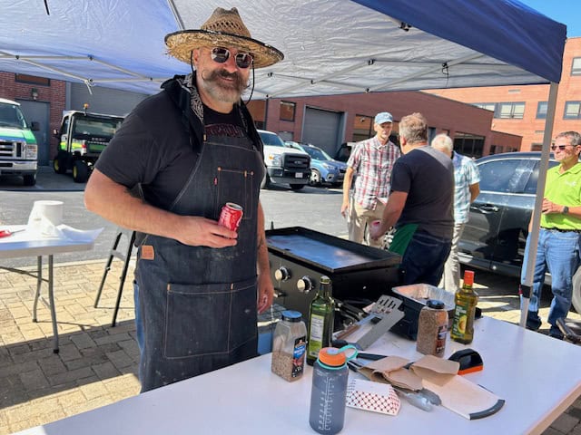 "Grillmaster" Joel Kneuven