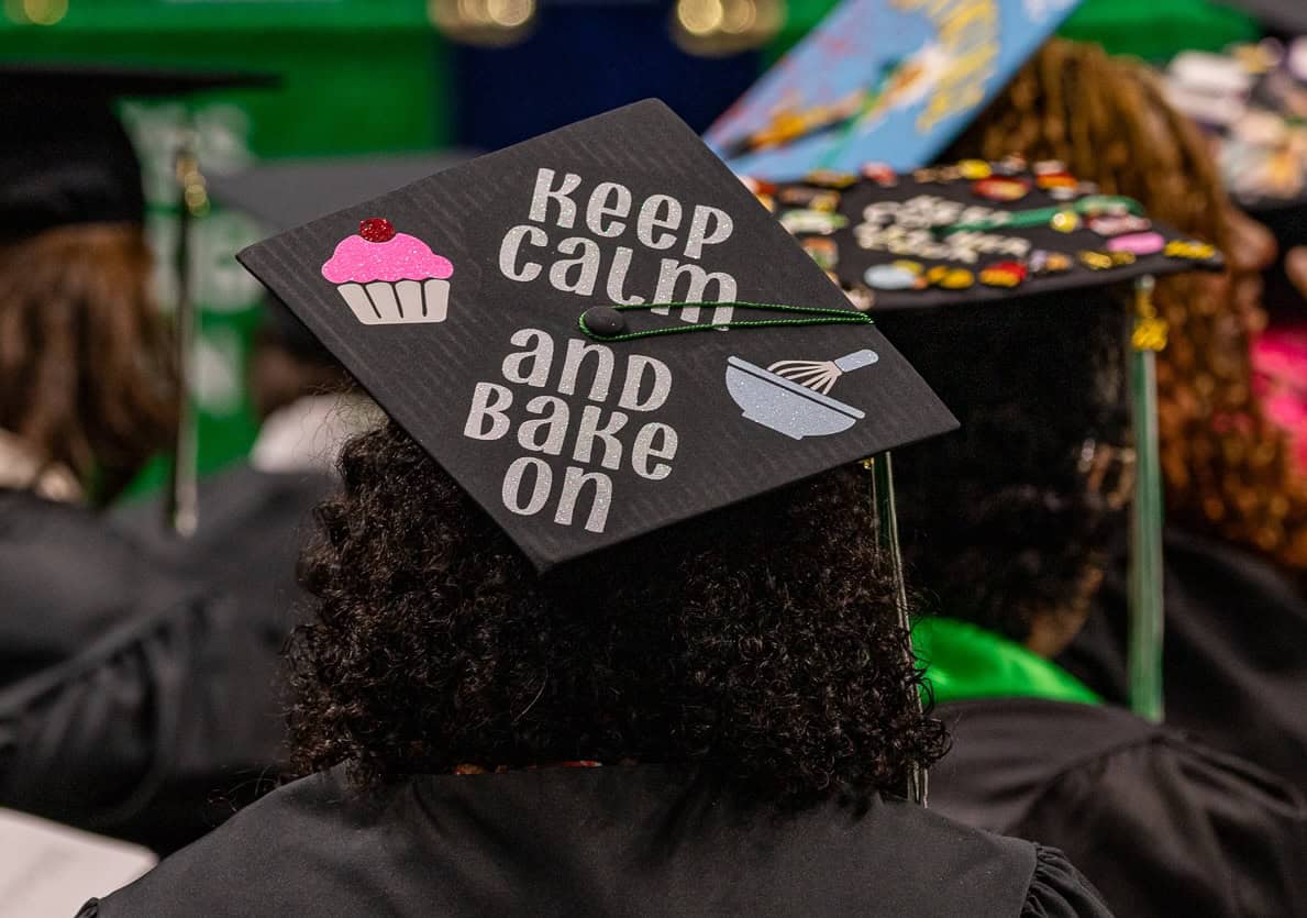 Commencement cap - Keep calm and bake on