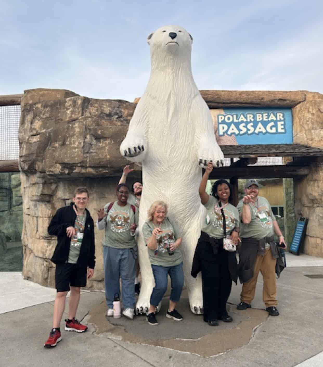 EVT students and faculty at the Kansas City Zoo - 4-1-26